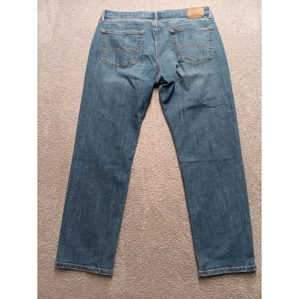 Lucky Brand 221 Straight Jeans‎ Men 38x32 Blue Medium Wash Faded Whiskered